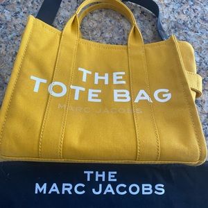 Marc Jacobs The Medium Tote Bag, Canvas.